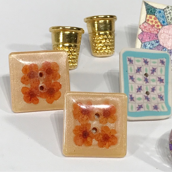 Folkart Bobbin Resin Dried Flower Needlepoint Quilt Novelty Kitsch Earring Lot - Picture 4 of 16